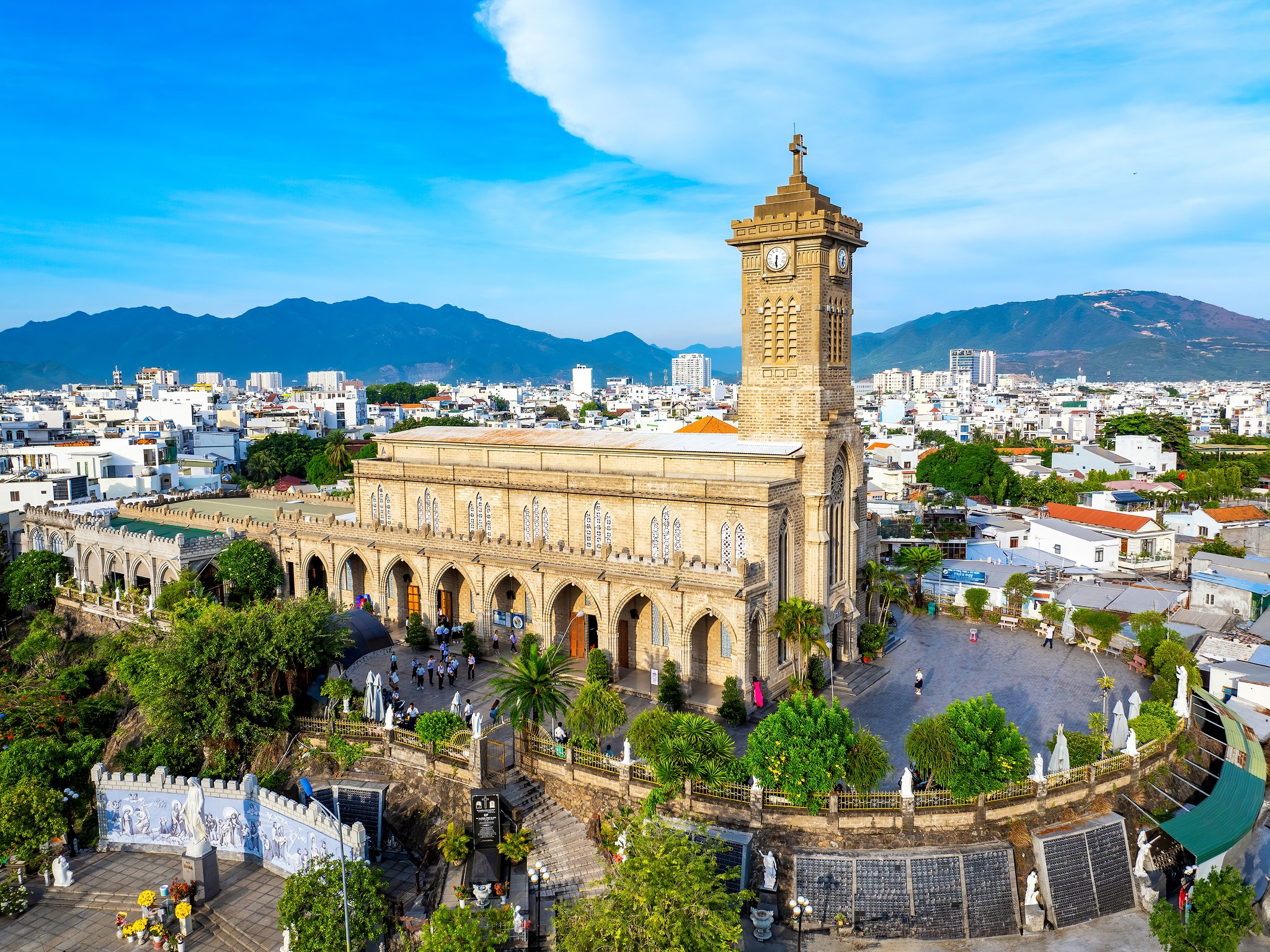 Nha Tho Da Nha Trang Moi Nhat 2024
