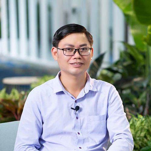 Mr. Robert Do