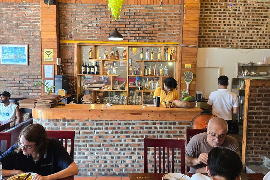 Aroma-Indian-Restaurant-3