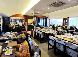 d'LIONS Restaurant