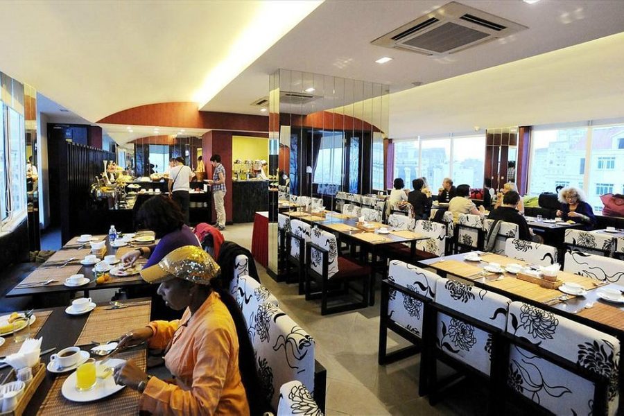 d'LIONS Restaurant