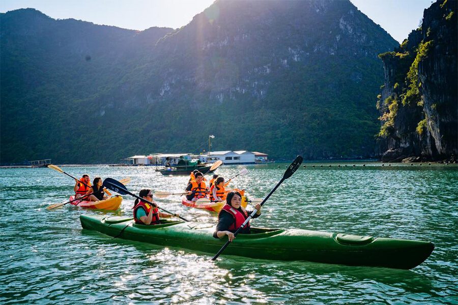 Hanoi - Halong Bay Overnight Cruise - Danang - Ho Chi Minh City - 7 Days