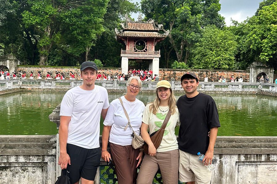 Hanoi - Halong Bay Overnight Cruise - Ho Chi Minh City - 7 Days