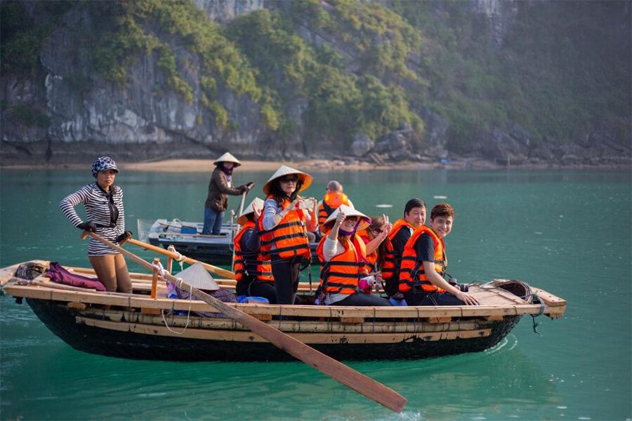 halong bay cruise - vietnam tour package
