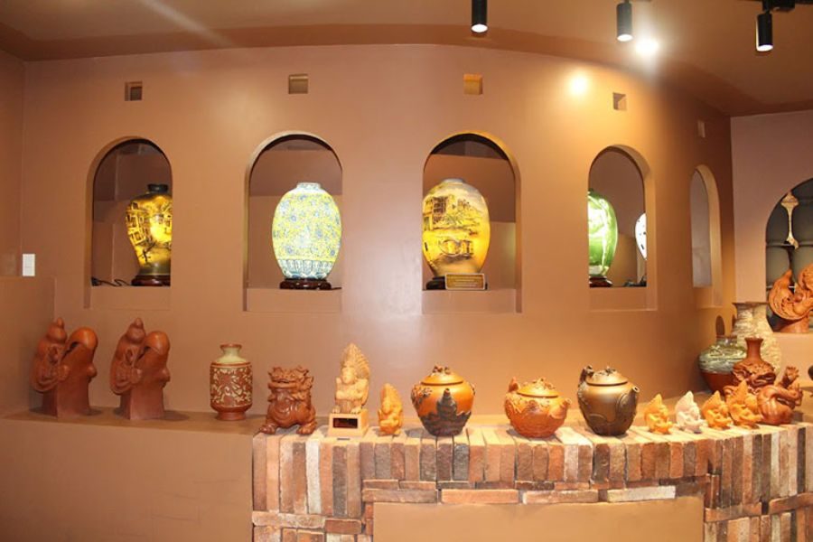 Hanoi City Tour & Bat Trang Ceramic Village - Full Day