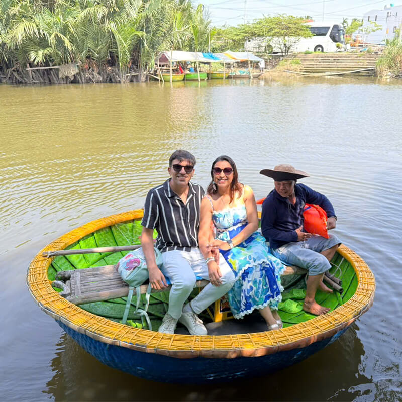 happy guests with dmc in vietnam