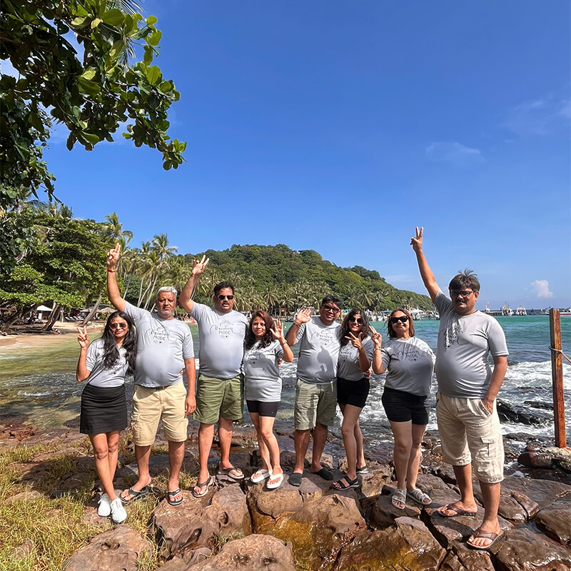 happy guests with vietnam b2b dmc