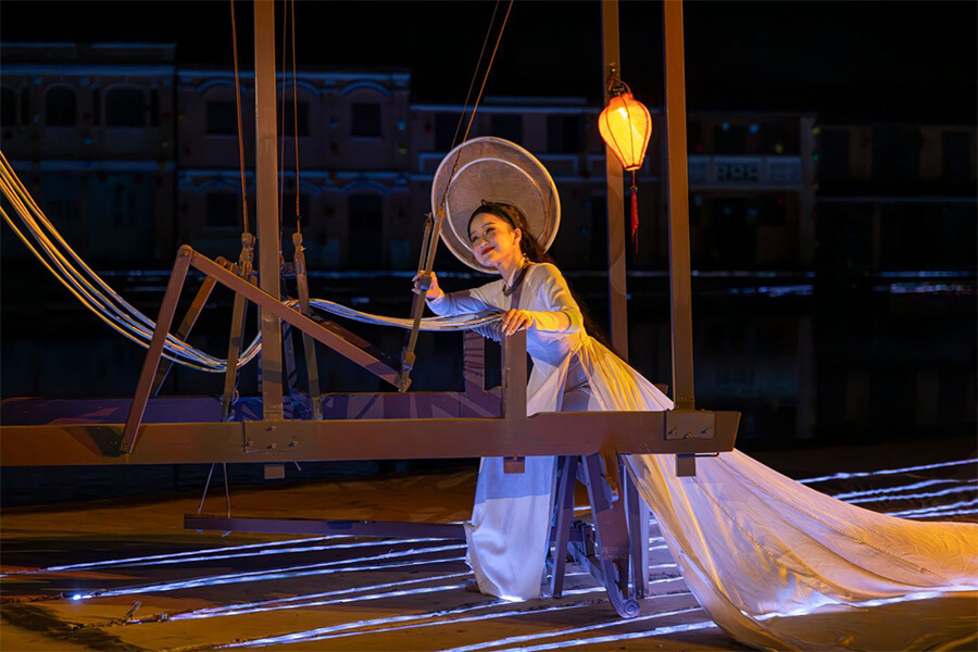 Hoi An Memories Show - cultural show in vietnam