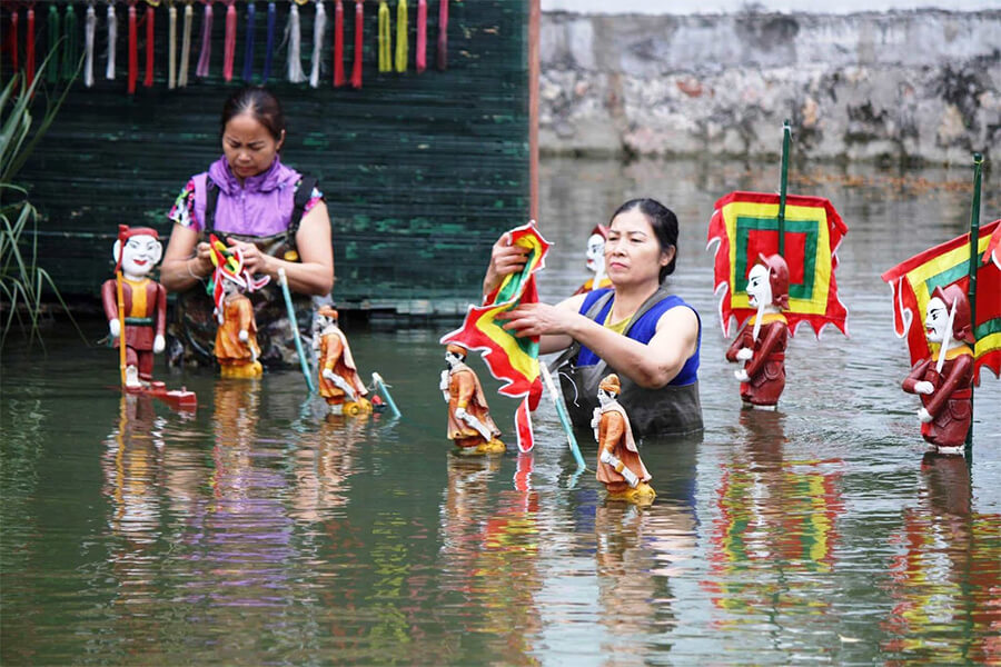 Water Puppet Show - culture shows