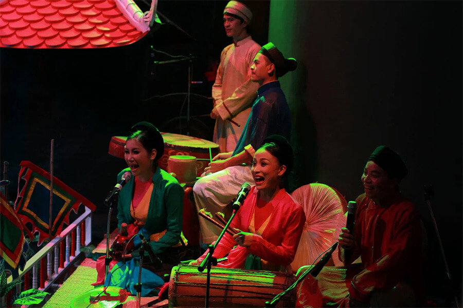 Water Puppet Show in hanoi - culture performances in vietnam