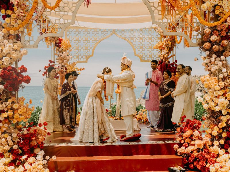 Luxury Indian wedding ceremony by the sea in Vietnam, expertly arranged by Viet Dan Travel DMC