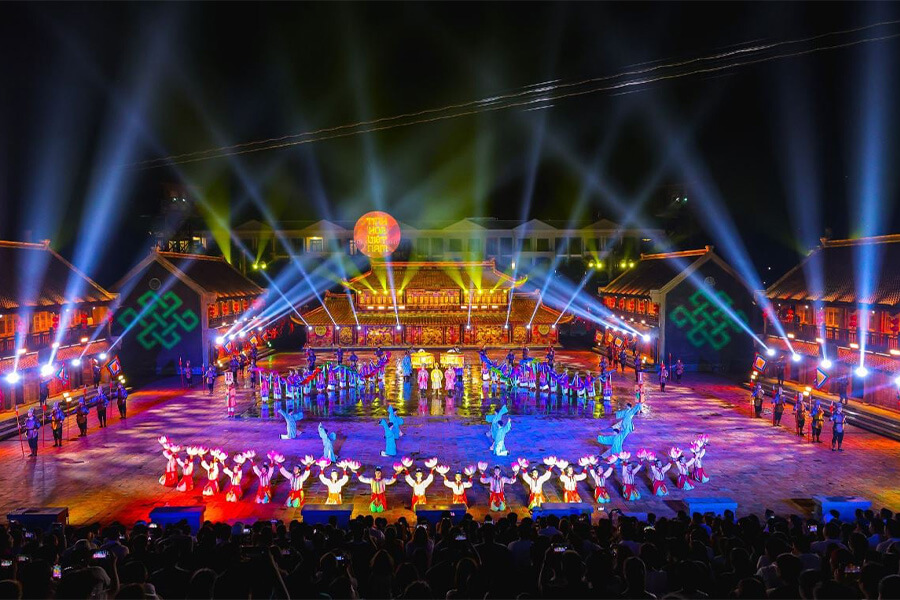 the quintessence of vietnam show - heritage show in vietnam