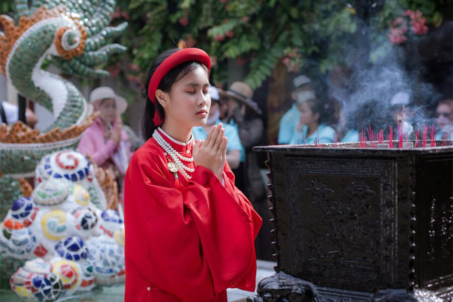 Overview of Buddhism in Vietnam and Myanmar