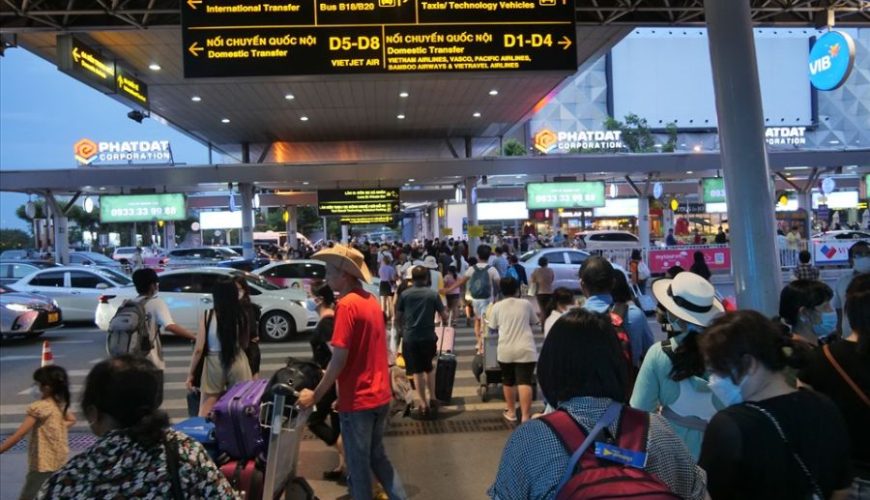 Vietnam Entry Declaration at Tan Son Nhat International Airport