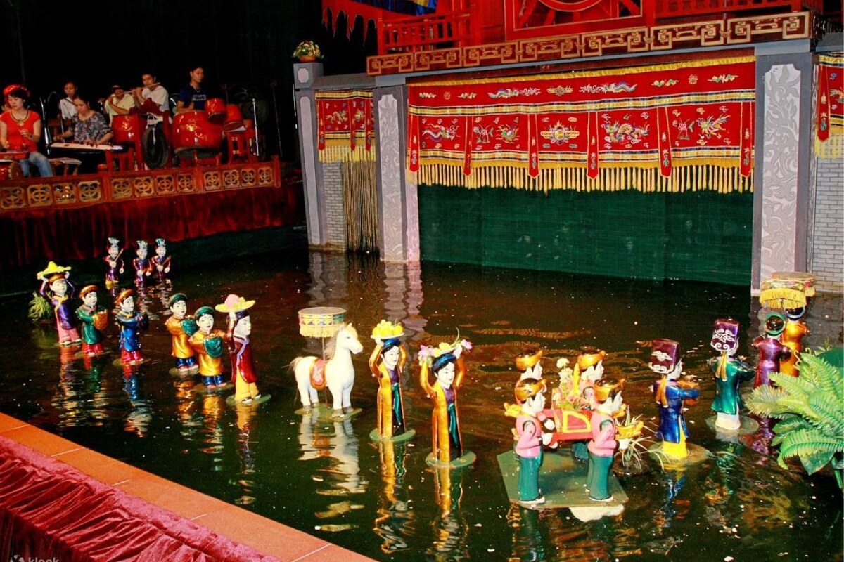Enjoy a Traditional Water Puppet Show