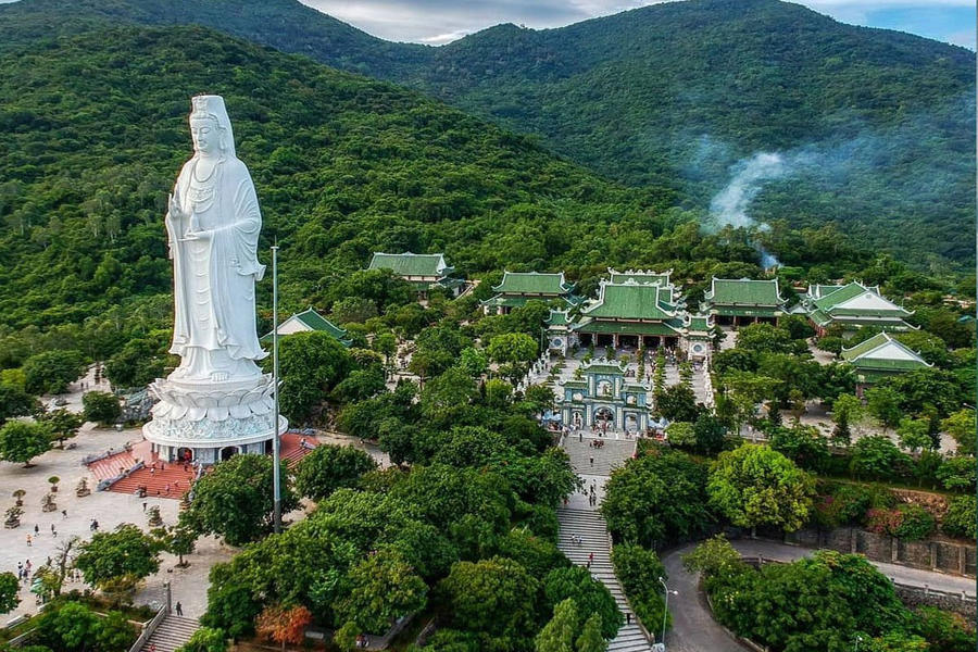 Linh Ung Pagoda - buddhist temples in Vietnam