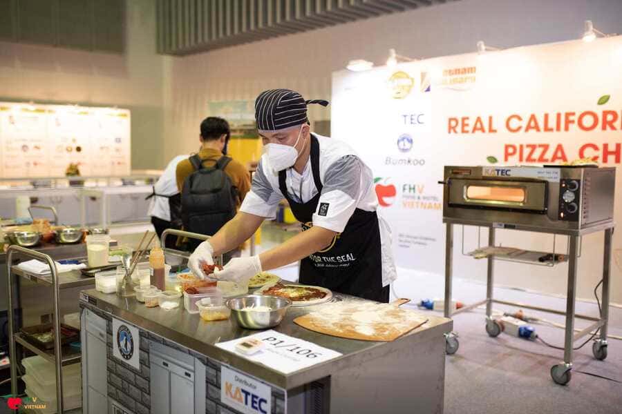 Vietnamese Cooking Competitions - team building events in Vietnam