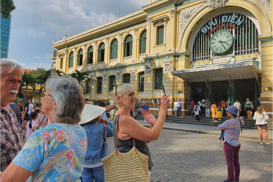 Snapping photos of Saigon's historic Central Post Office
