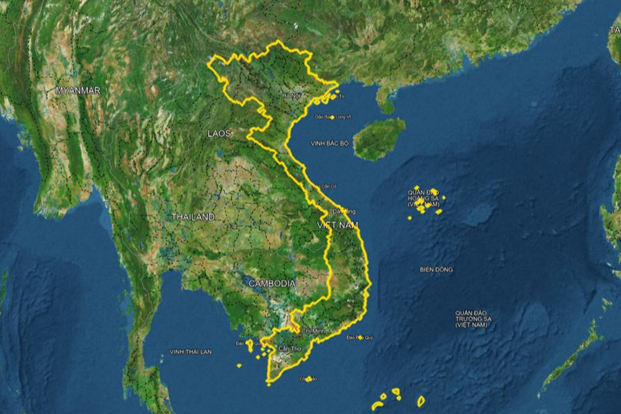 Map showing Vietnam's long S-shaped border and coastline