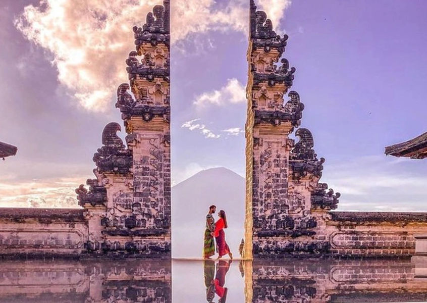 Couple at Lempuyang Temple Gates of Heaven in Bali