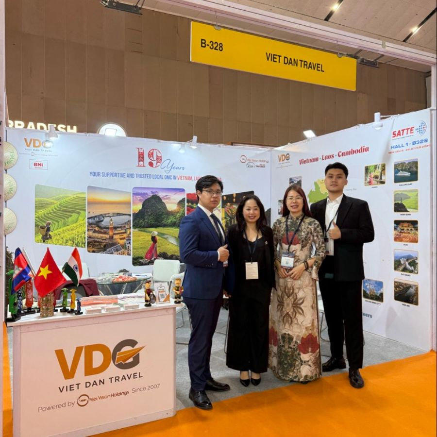 Viet Dan Travel Team