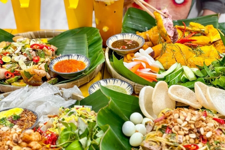 What to Eat in Ho Chi Minh City_ A Local Guide to Saigon Street Food